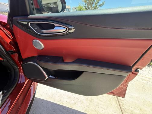 Red 2018 Alfa Romeo Giulia Quadrifoglio
