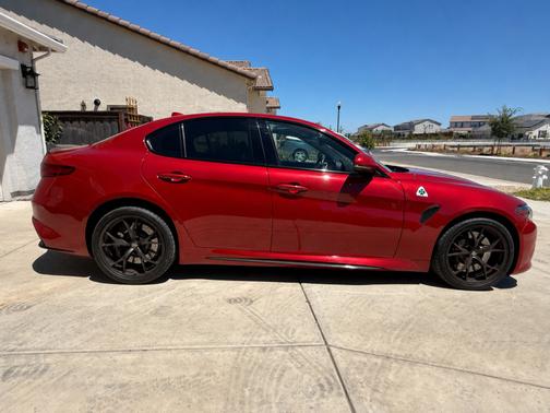 Red 2018 Alfa Romeo Giulia Quadrifoglio