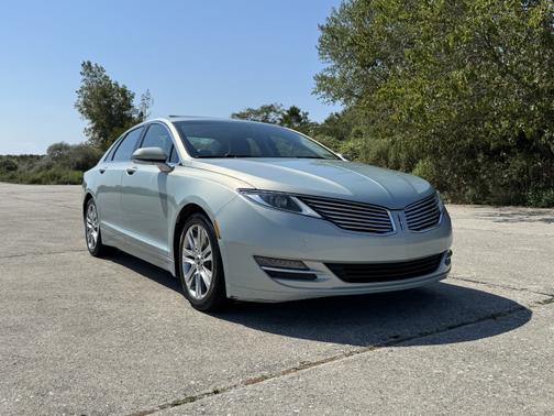 2014 Lincoln MKZ Hybrid Base