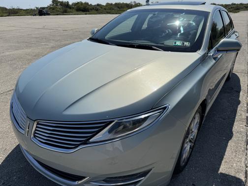 2014 Lincoln MKZ Hybrid Base