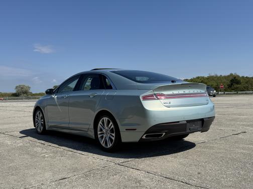 2014 Lincoln MKZ Hybrid Base