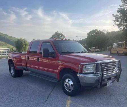 Red 2003 Ford F-350 Lariat Crew Cab Super Duty DRW