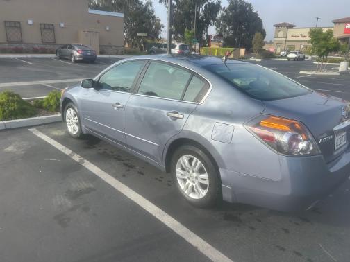 2010 Nissan Altima Hybrid Base
