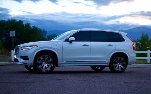 2022 Volvo XC90 Recharge Plug-In Hybrid T8 Inscription 7 Passenger