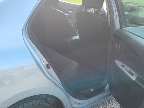 2010 Toyota Yaris Base