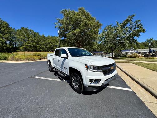 White 2016 Chevrolet Colorado Z71