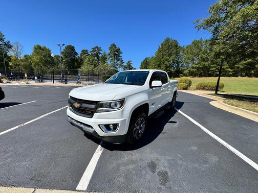 White 2016 Chevrolet Colorado Z71