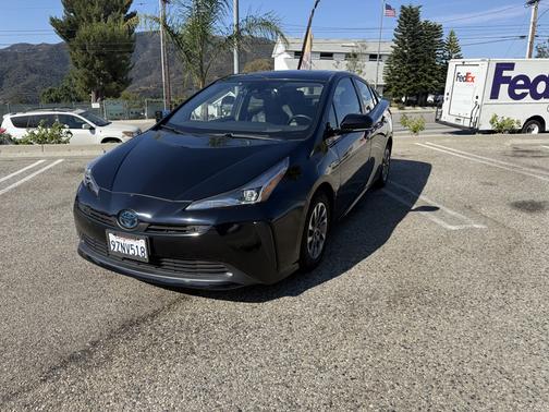 Black 2020 Toyota Prius XLE