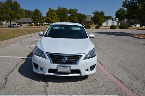 White 2014 Nissan Sentra SR
