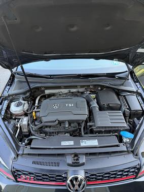 2017 Volkswagen Golf GTI Sport 4-Door