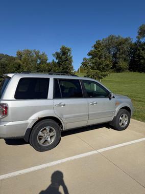 Silver 2008 Honda Pilot EX-L