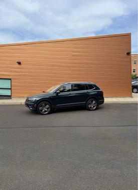 Green 2018 Volkswagen Tiguan 2.0T SEL Premium