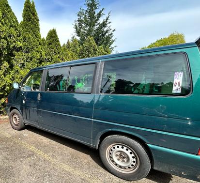 Green 2003 Volkswagen Eurovan GLS