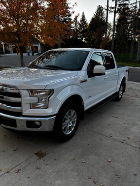 White 2016 Ford F-150 Lariat