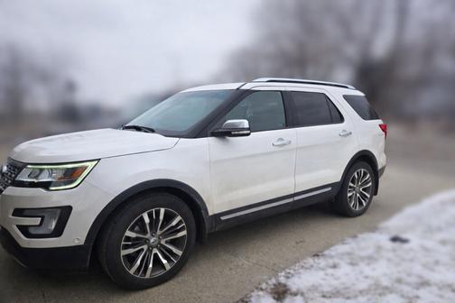 2017 Ford Explorer Platinum