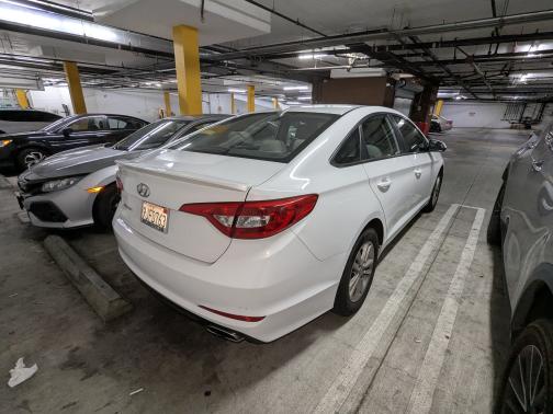 White 2015 Hyundai SONATA SE