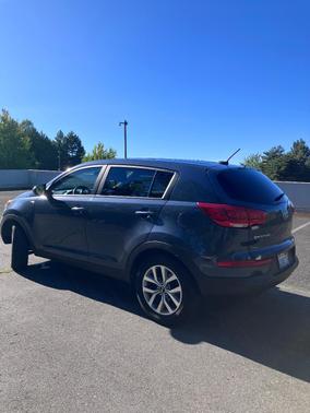 Blue 2014 Kia Sportage LX