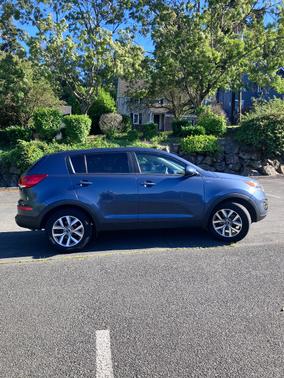 Blue 2014 Kia Sportage LX