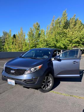 Blue 2014 Kia Sportage LX
