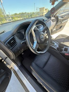 Silver 2018 Nissan Rogue SV
