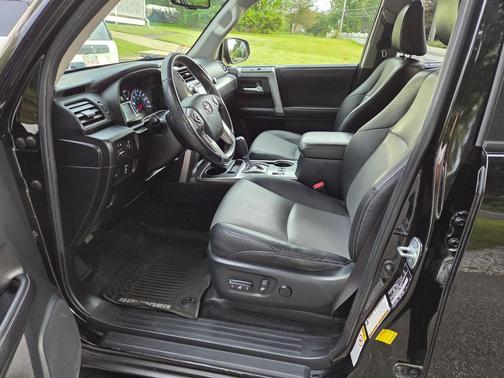Black 2016 Toyota 4Runner SR5 Premium