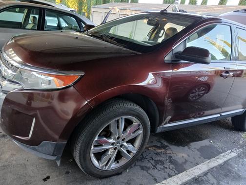 Red 2012 Ford Edge SEL