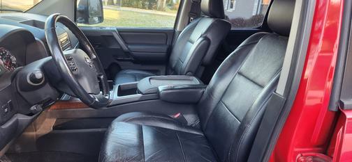 2008 Nissan Titan LE