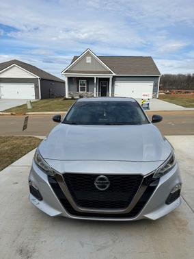 2021 Nissan Altima 2.5 SR