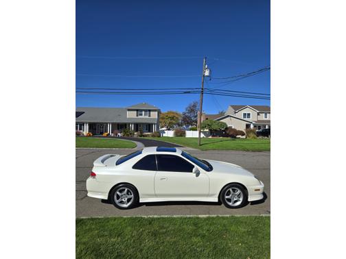 White 2001 Honda Prelude Type SH