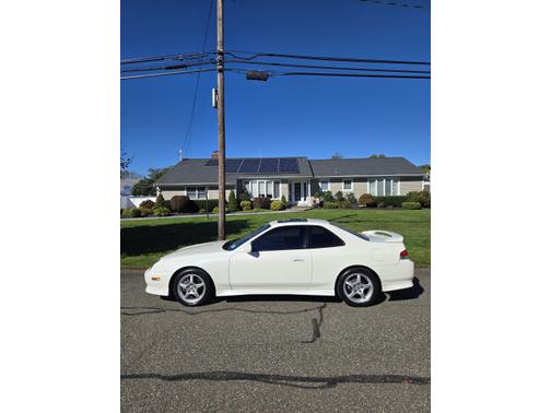 White 2001 Honda Prelude Type SH