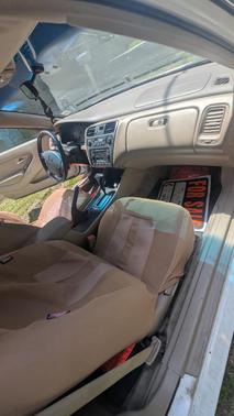 White 2002 Honda Accord EX
