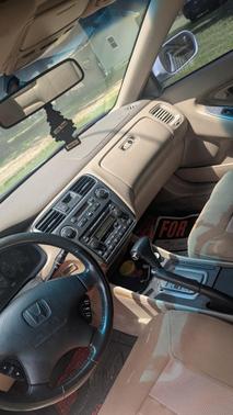 White 2002 Honda Accord EX