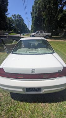 White 2002 Honda Accord EX