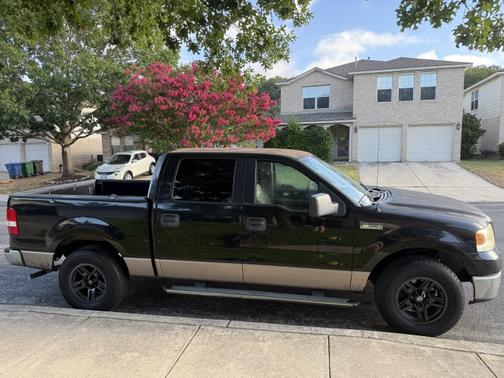 2006 Ford F-150 XLT SuperCrew