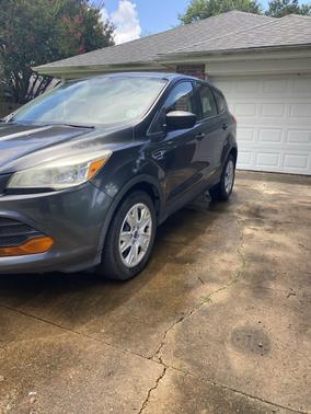2016 Ford Escape S