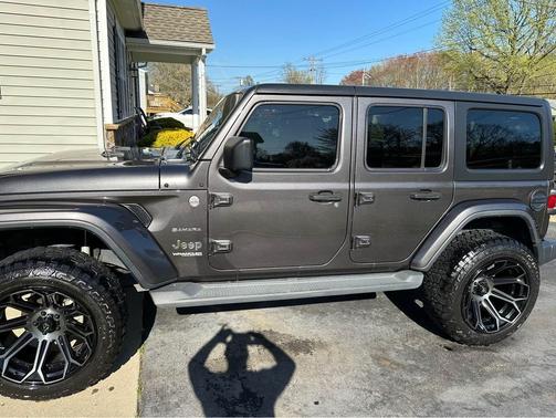 2020 Jeep Wrangler Unlimited Sahara