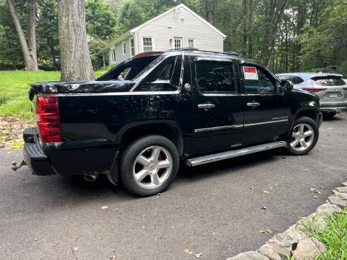 2013 Chevrolet Avalanche LTZ