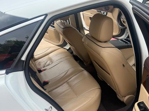 White 2017 Jaguar XJ XJ R-Sport