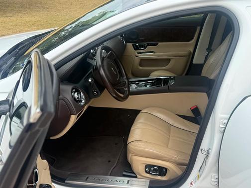 White 2017 Jaguar XJ XJ R-Sport