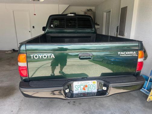 Green 2003 Toyota Tacoma PreRunner