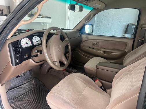 Green 2003 Toyota Tacoma PreRunner