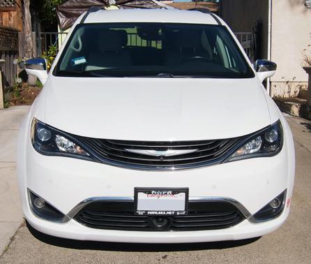 2018 Chrysler Pacifica Hybrid Limited