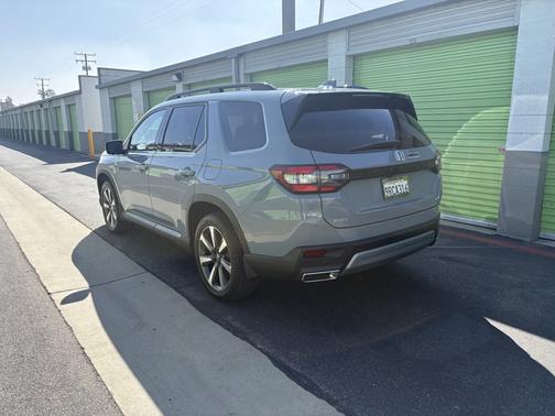 2025 Honda Pilot Elite AWD
