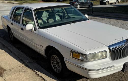 1997 Lincoln Town Car Executive
