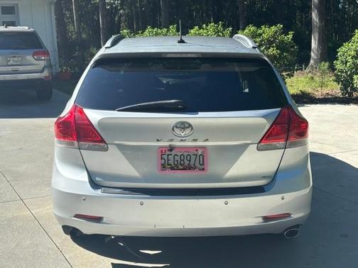 Silver 2009 Toyota Venza Base