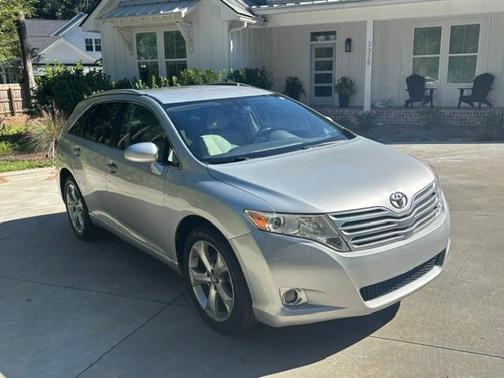 Silver 2009 Toyota Venza Base