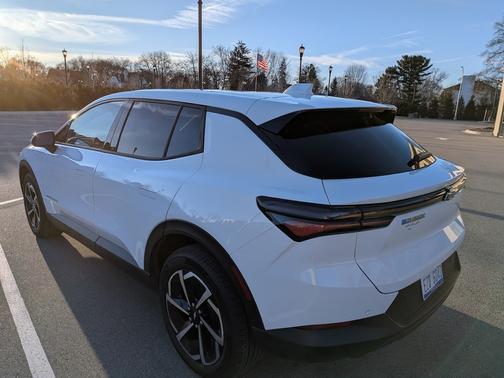 2025 Chevrolet Equinox EV LT