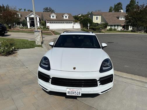 White 2020 Porsche Cayenne Cayenne