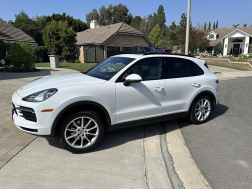 White 2020 Porsche Cayenne Cayenne