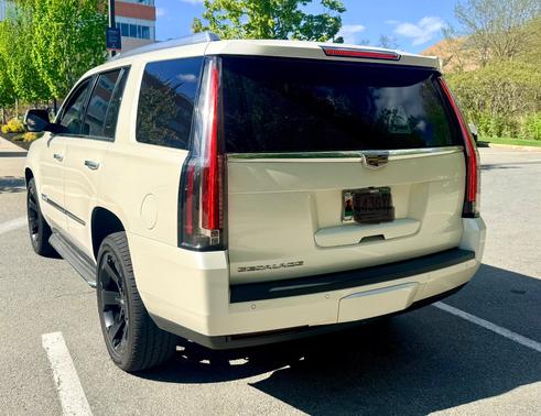 White 2015 Cadillac Escalade Premium
